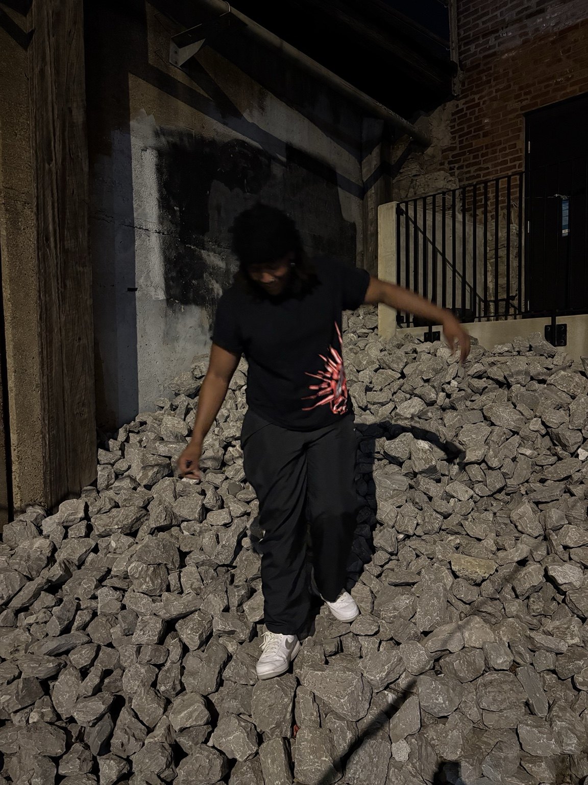 AFTER HOURS / 02